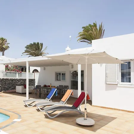 Villa Aphrodite And Apollo 4 Bedroom Puerto del Carmen (Lanzarote)