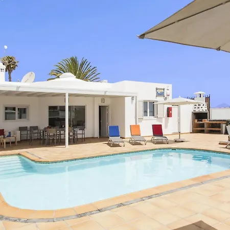 Villa Aphrodite And Apollo 4 Bedroom *